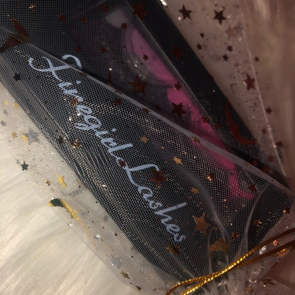 3D Mink Lashes (python) - Picture 3 of 4